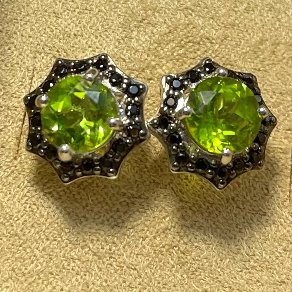 3.38CTW PERIDOT .35TW SPINEL RHODIUM & STERLING